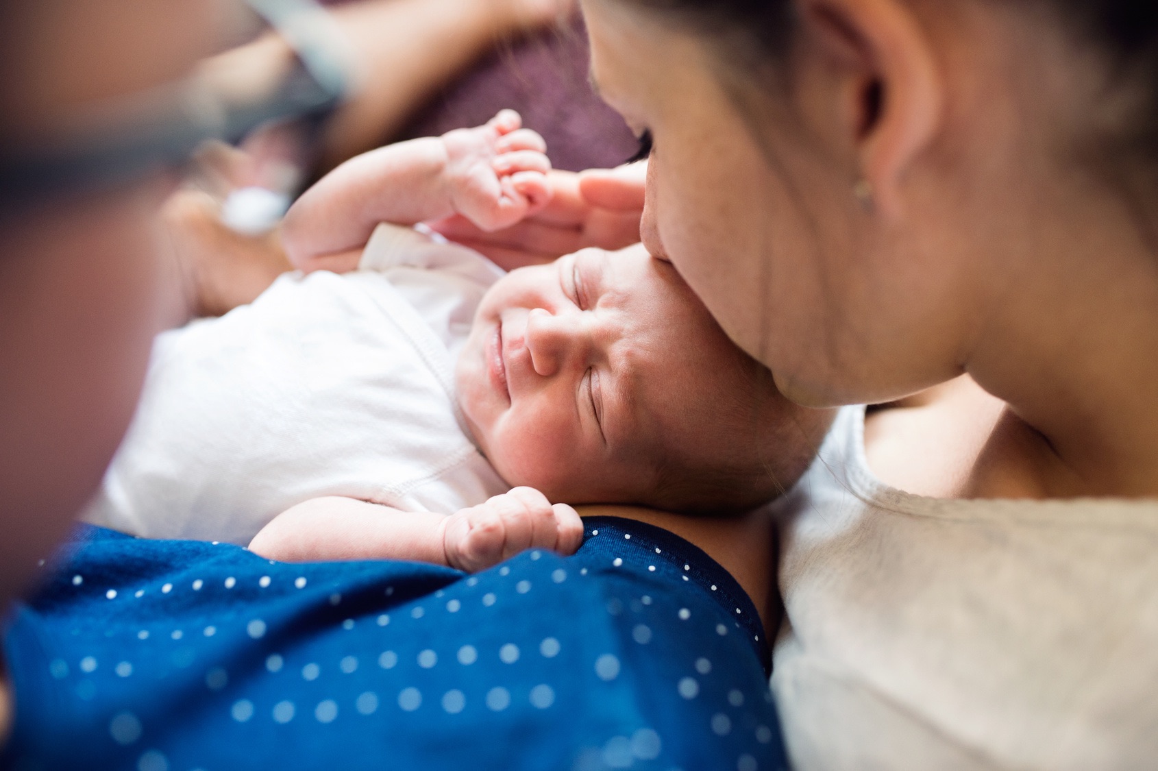 Carnet Suivi Bébé : suivre les 100 premiers jours de bébé