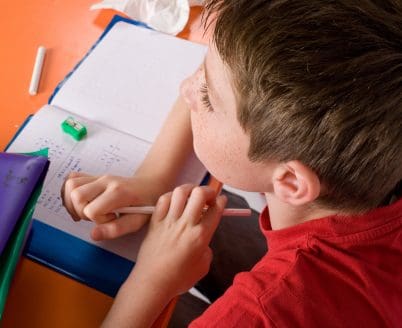 Suivre une scolarité hors d’un établissement scolaire